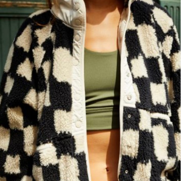 In search of Hit the slopes rocky ridge black checkered jacket - Picture 2 of 2